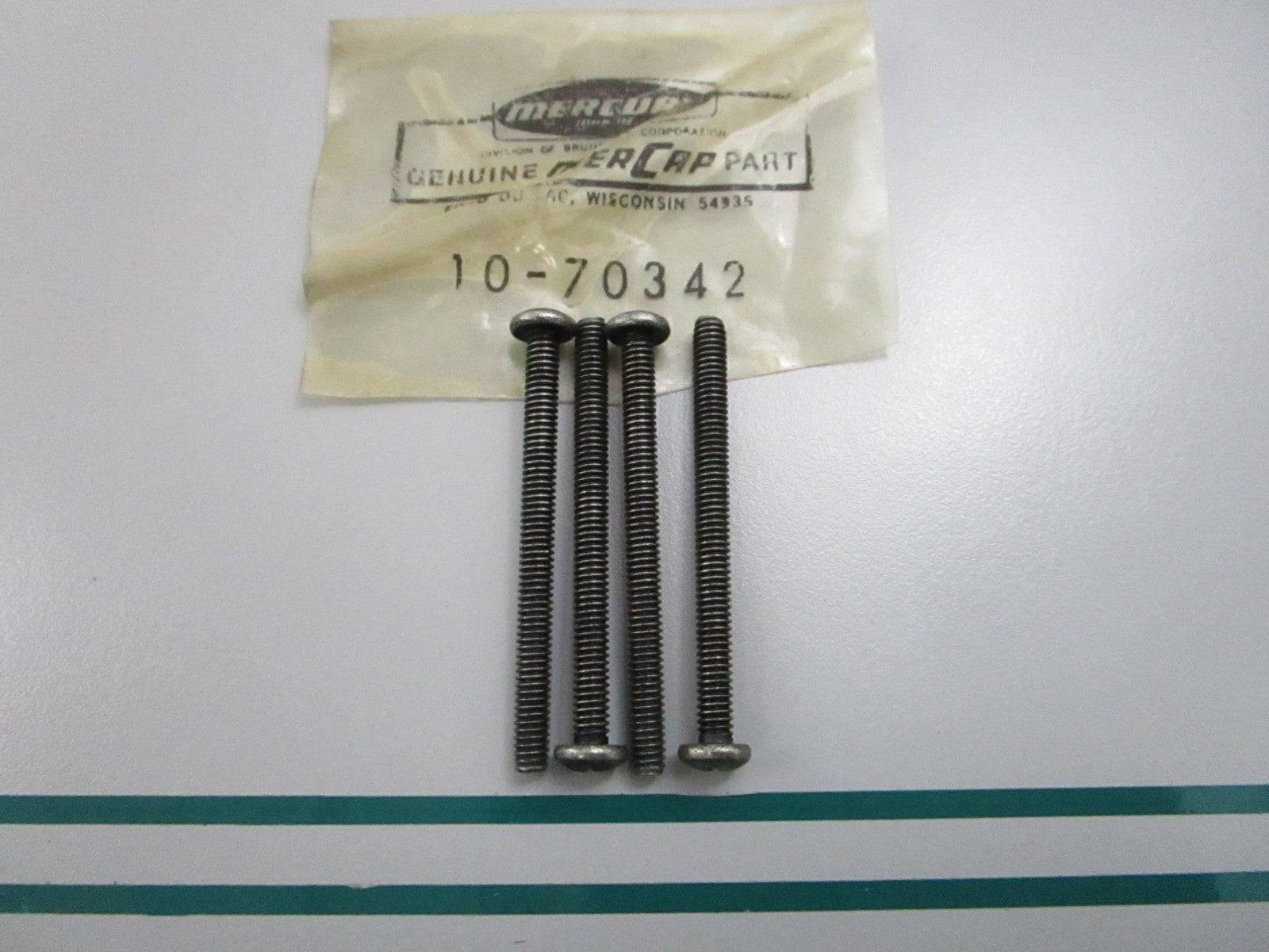 NEW OEM (LOT OF 4) 10-70342 Mercury Quicksilver Screw 0810