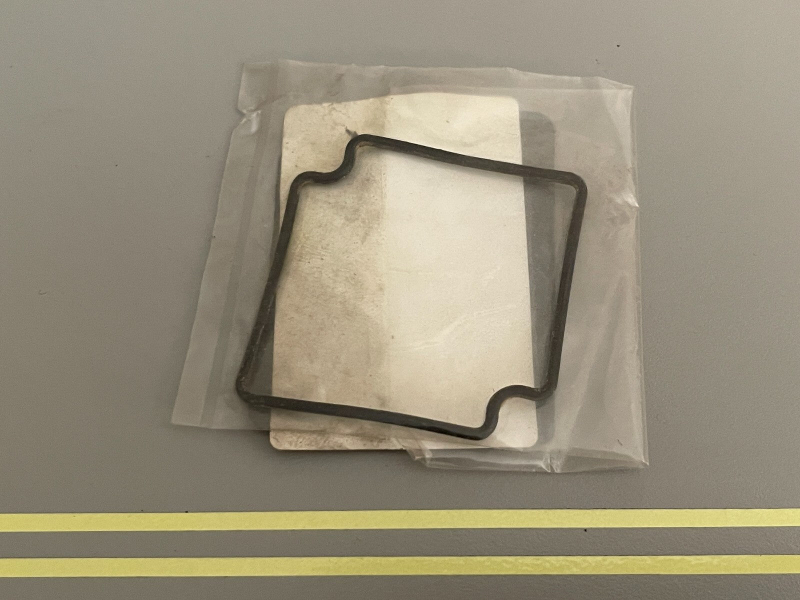 *NEW OEM* 0810 OMC Johnson Evinrude Float Chamber O-Ring 5040967