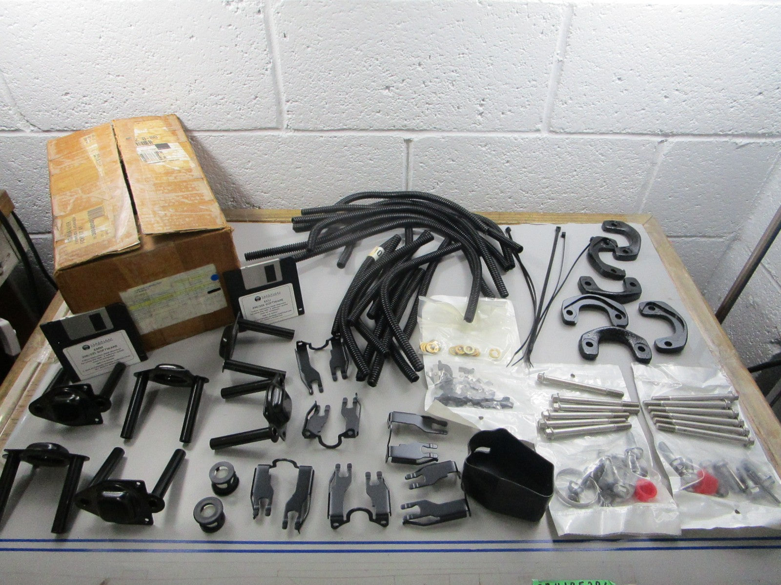 NEW OEM 5004550 OMC Johnson Evinrude PDS Strap Kit Assembly 0810