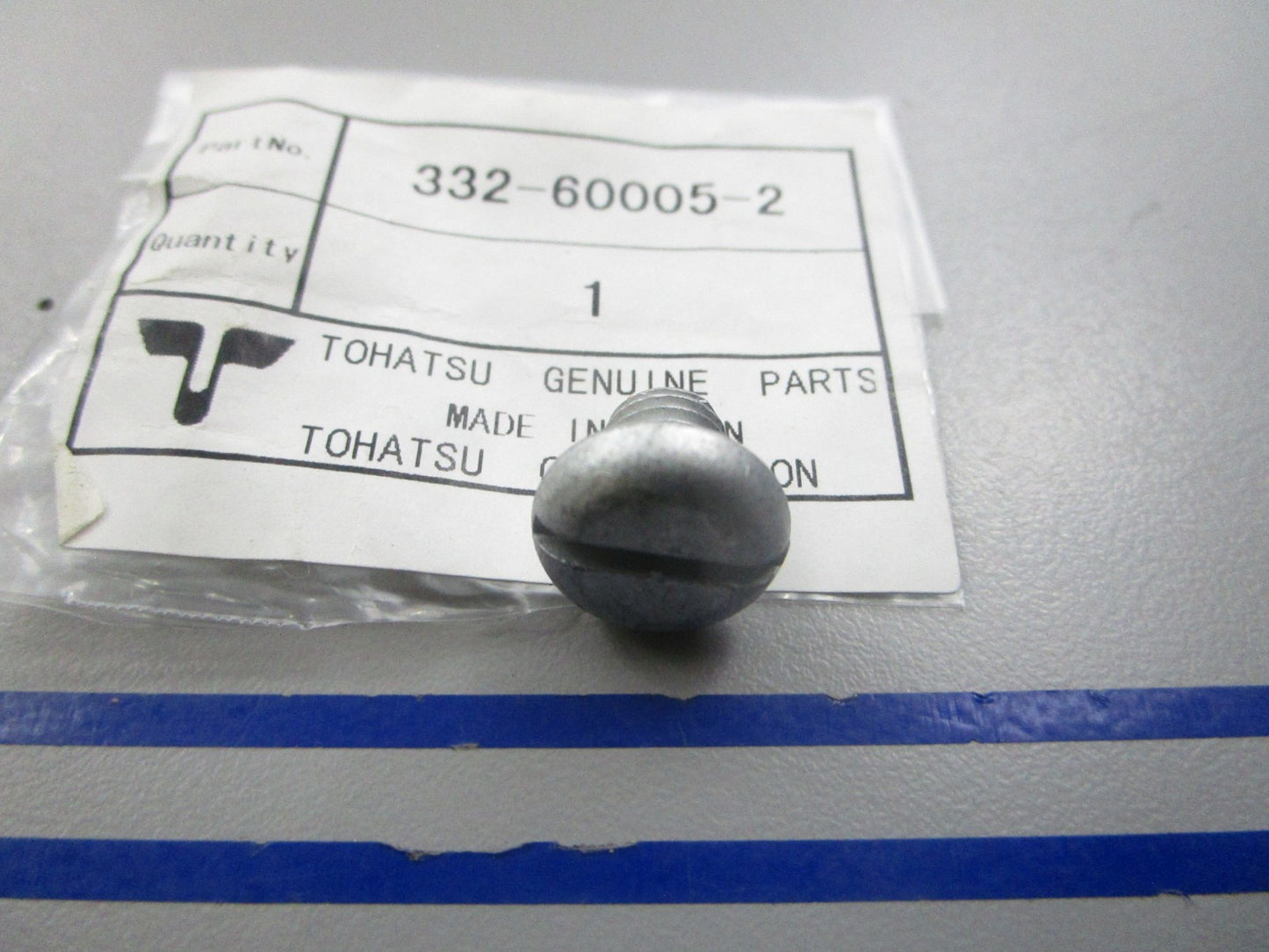 NEW OEM 332-60005-2 332600052 Tohatsu Plug 0810