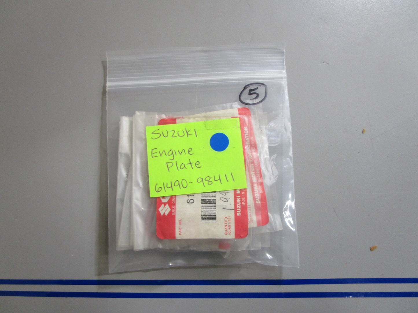 *NEW OEM* 0810 Suzuki Engine Plate 61490-98411