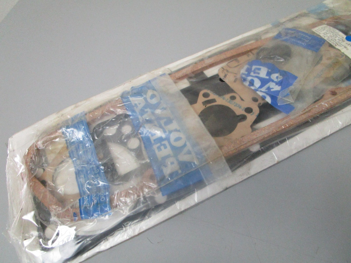 *NEW OEM* 0720 Volvo Penta De-Carbonizing Kit 876356