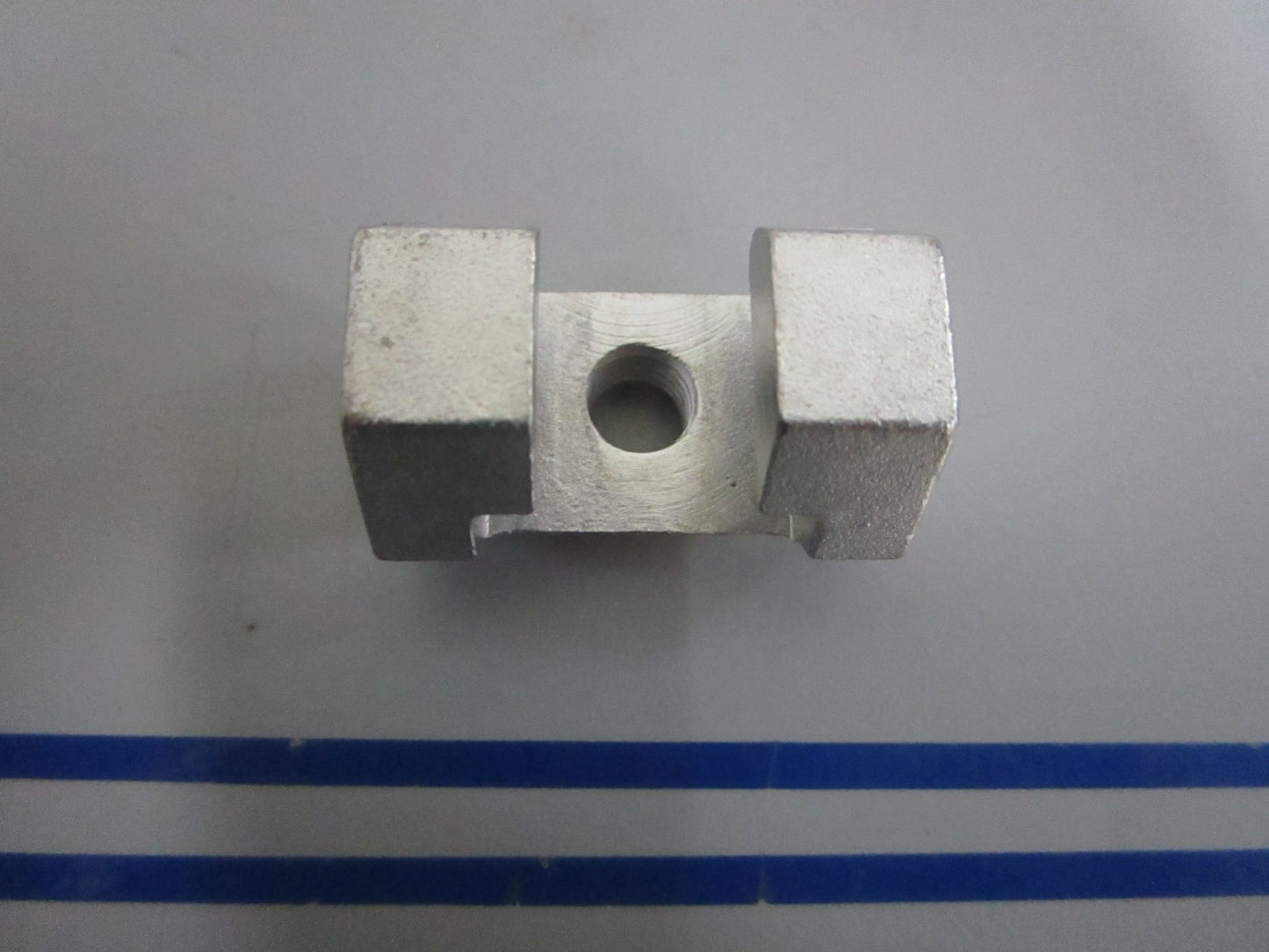 NEW OEM 340373 0340373 OMC Johnson Evinrude Pivot 0820