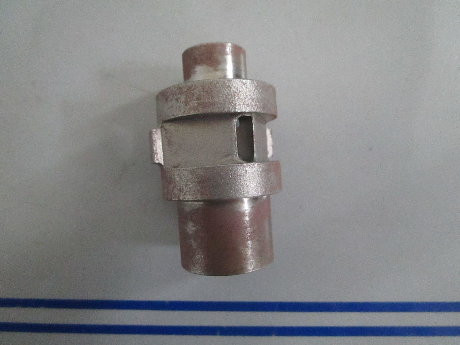 *NEW OEM* 0820 Volvo Penta Eccentric Piston 813943