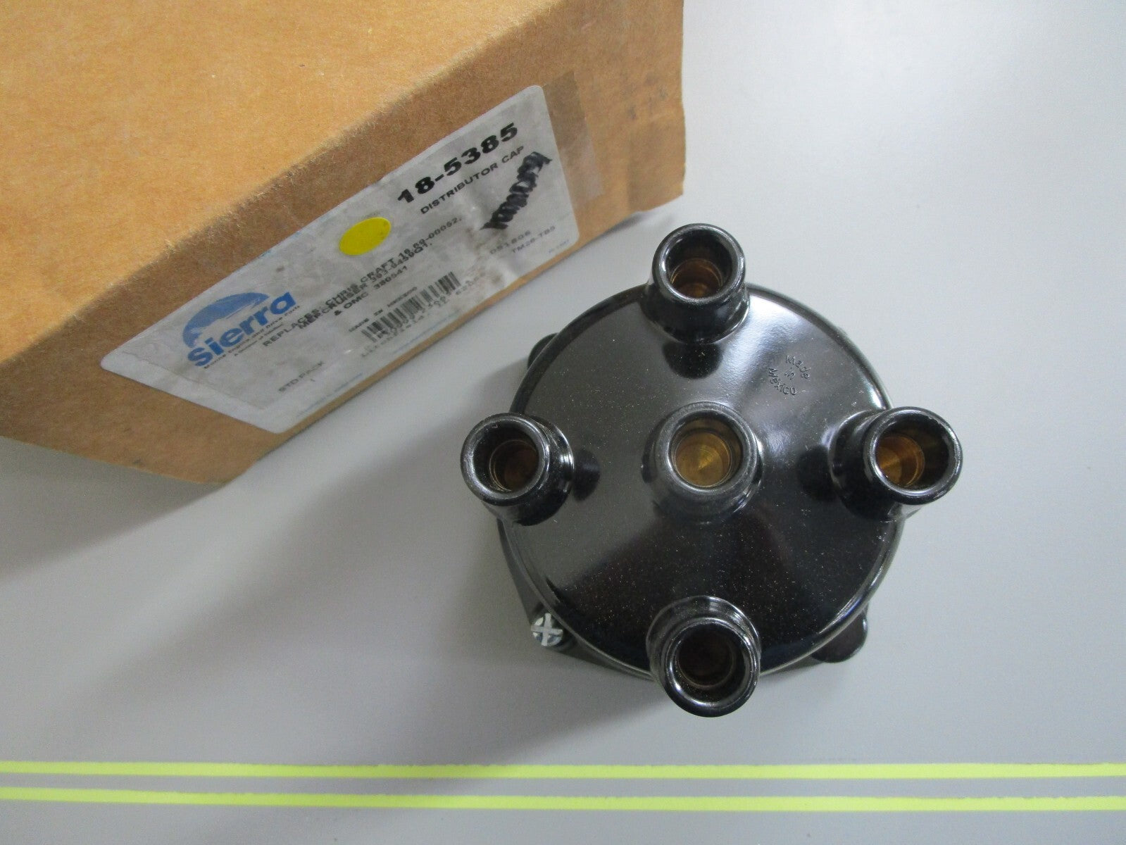*NEW* 0810 Sierra Distributor Cap 18-5385 Replaces: Mercruiser 393-9459Q1