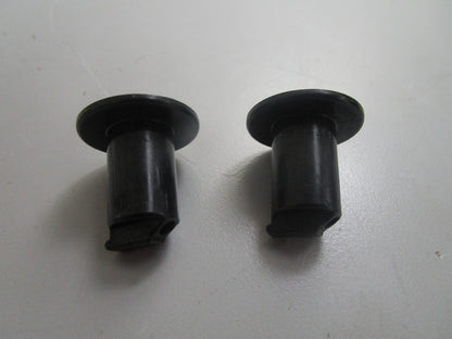 *NEW OEM* (LOT OF 2) 0720 OMC Johnson Evinrude Drain Nozzle 336217 0336217