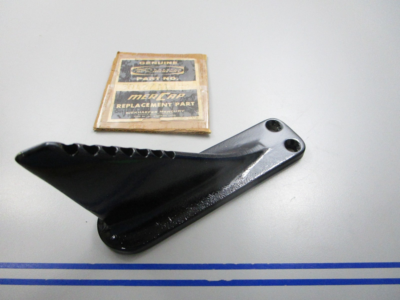 NEW OEM 30427A1 Mercury Quicksilver Water Pick-Up Vent 0810