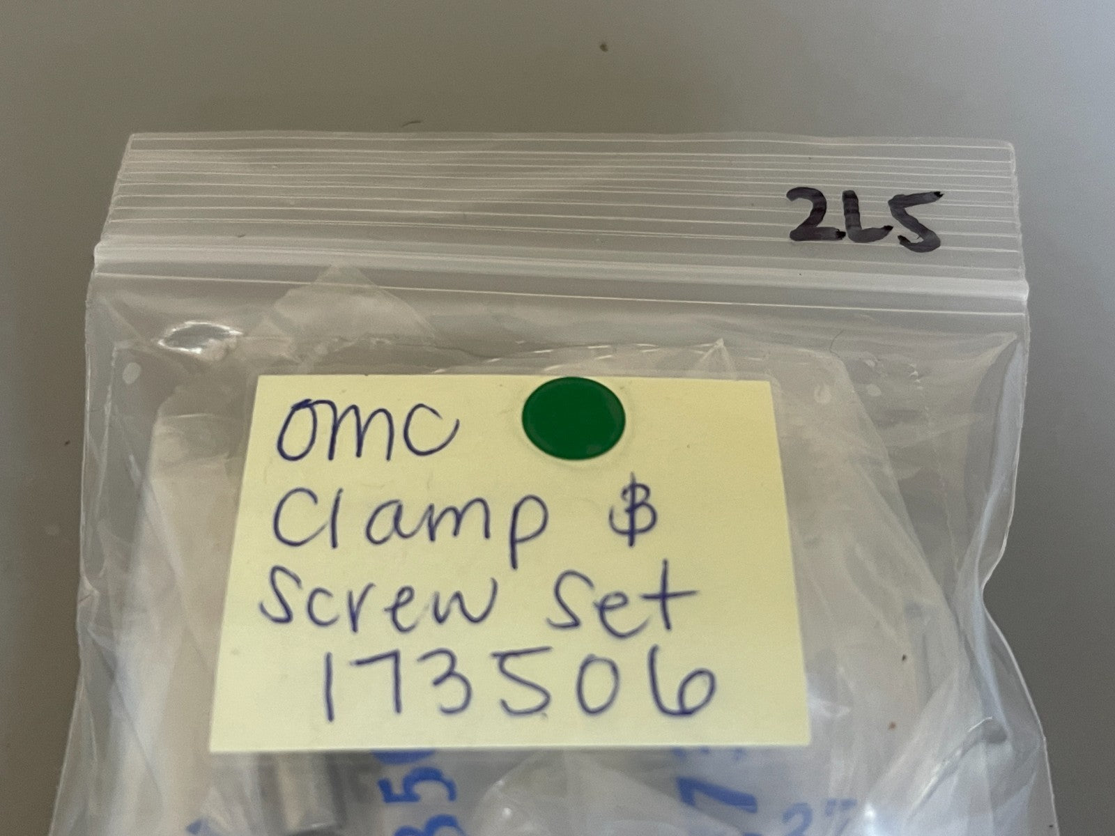NEW OEM (LOT OF 5) 173506 0173506 OMC Johnson Evinrude Clamp & Screw Set 0810