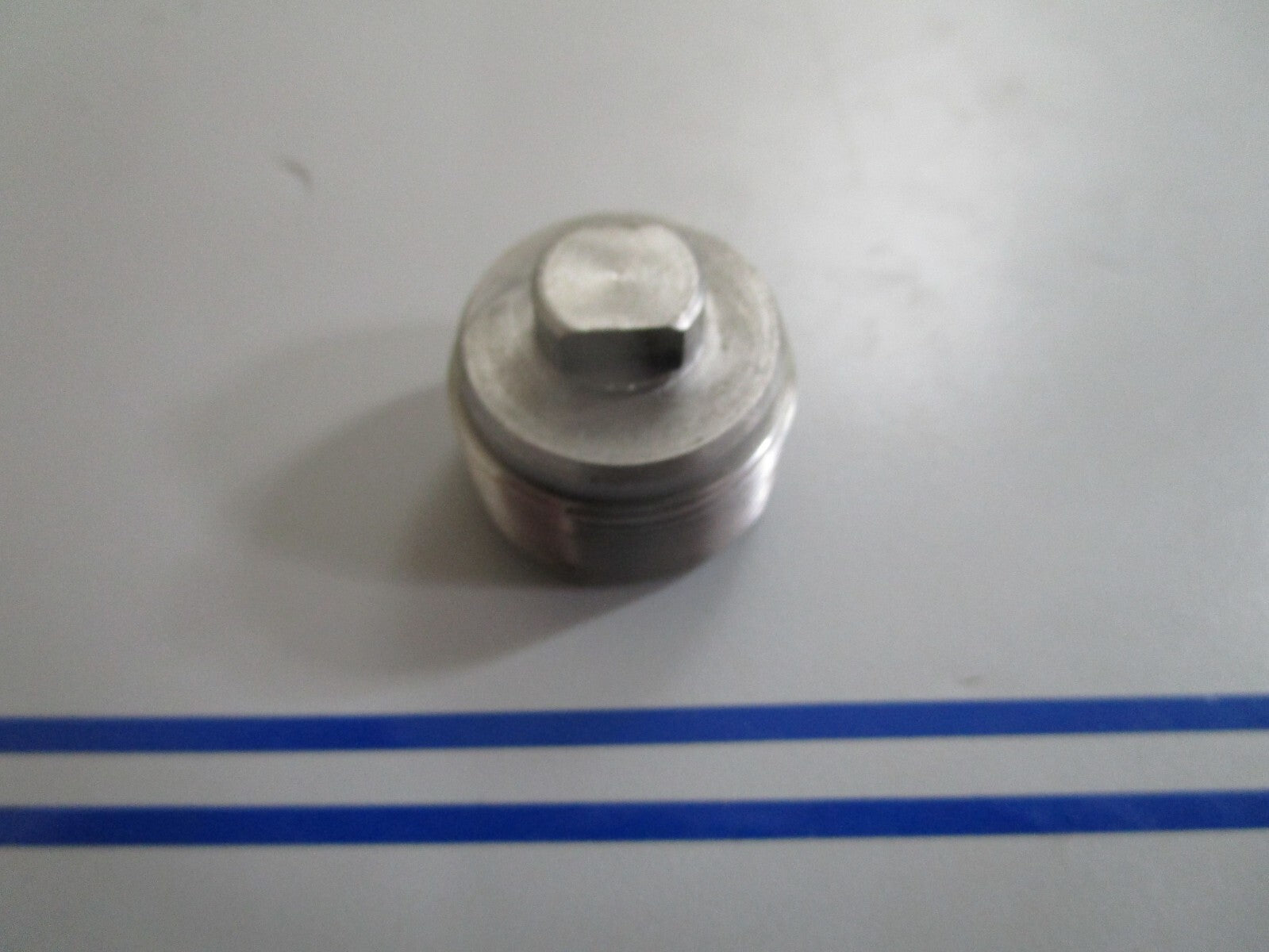 *NEW OEM* 0770 OMC Johnson Evinrude Retainer 908871 0308871