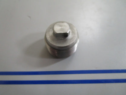 *NEW OEM* 0770 OMC Johnson Evinrude Retainer 908871 0308871