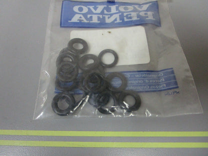 *NEW OEM* 0810 Volvo Penta Sealing Kit 3861291