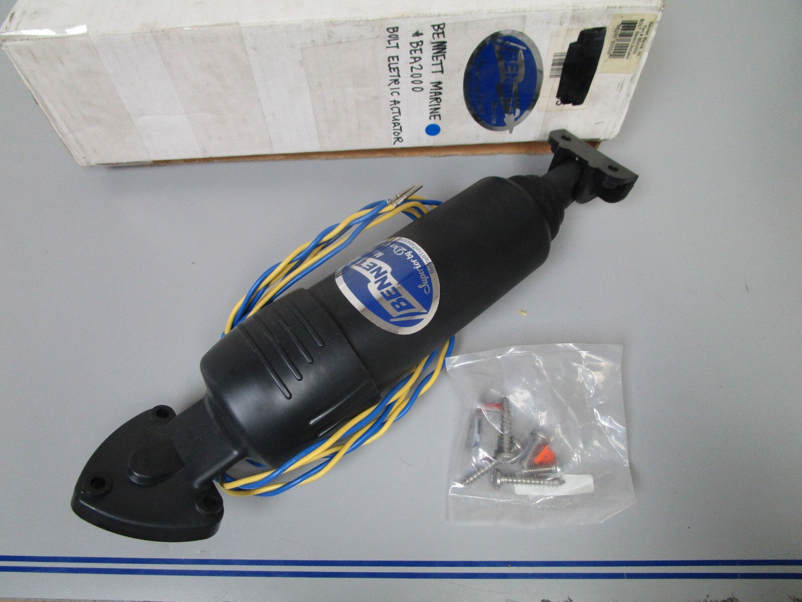 *NEW OEM* 0720 Bennett Marine 12VDC 20amp Bolt Electric Actuator BEA2000