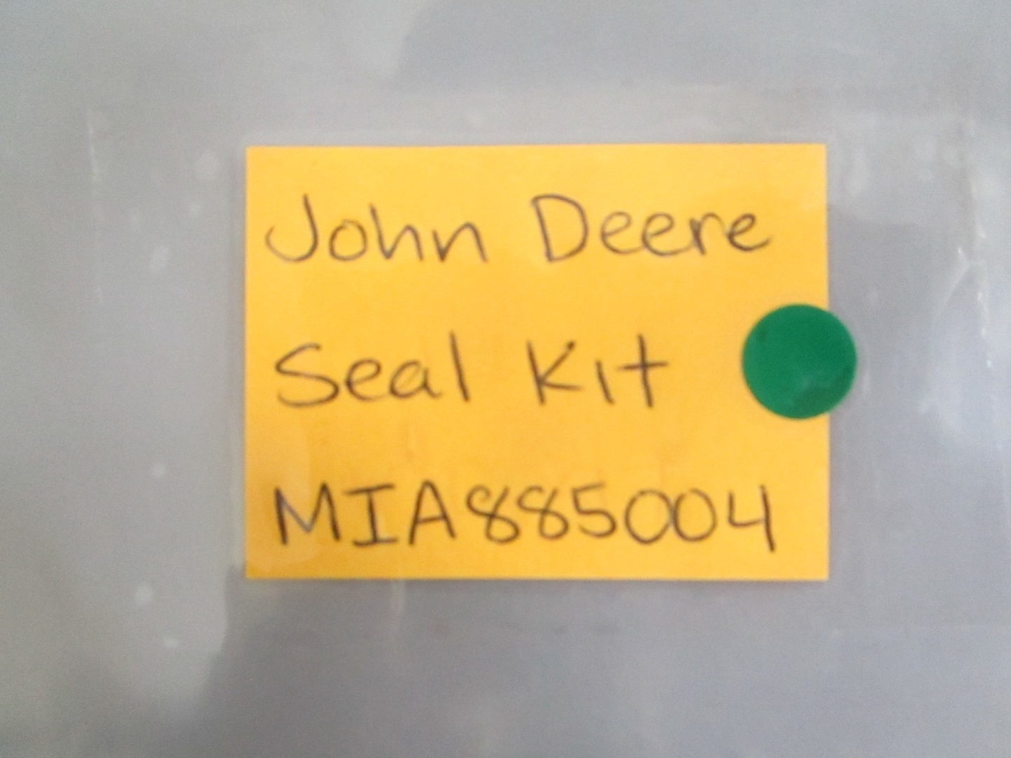NEW OEM MIA885004 John Deere Seal Kit 0820