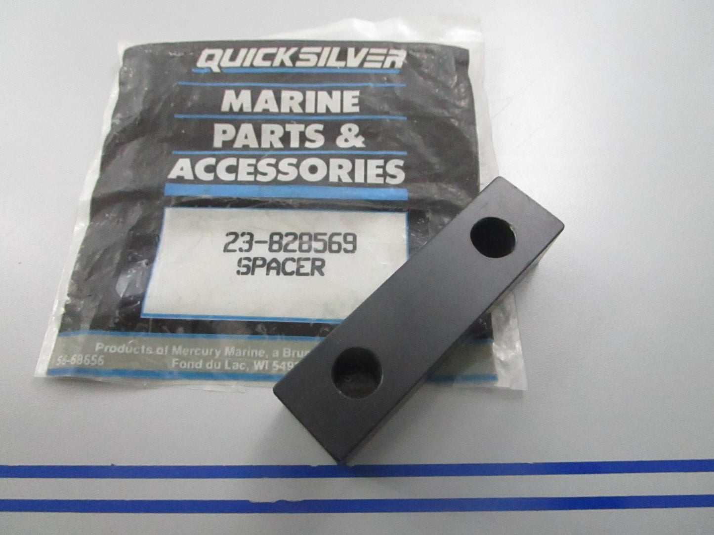 *NEW OEM* 0810 Mercury Quicksilver Spacer 23-828569