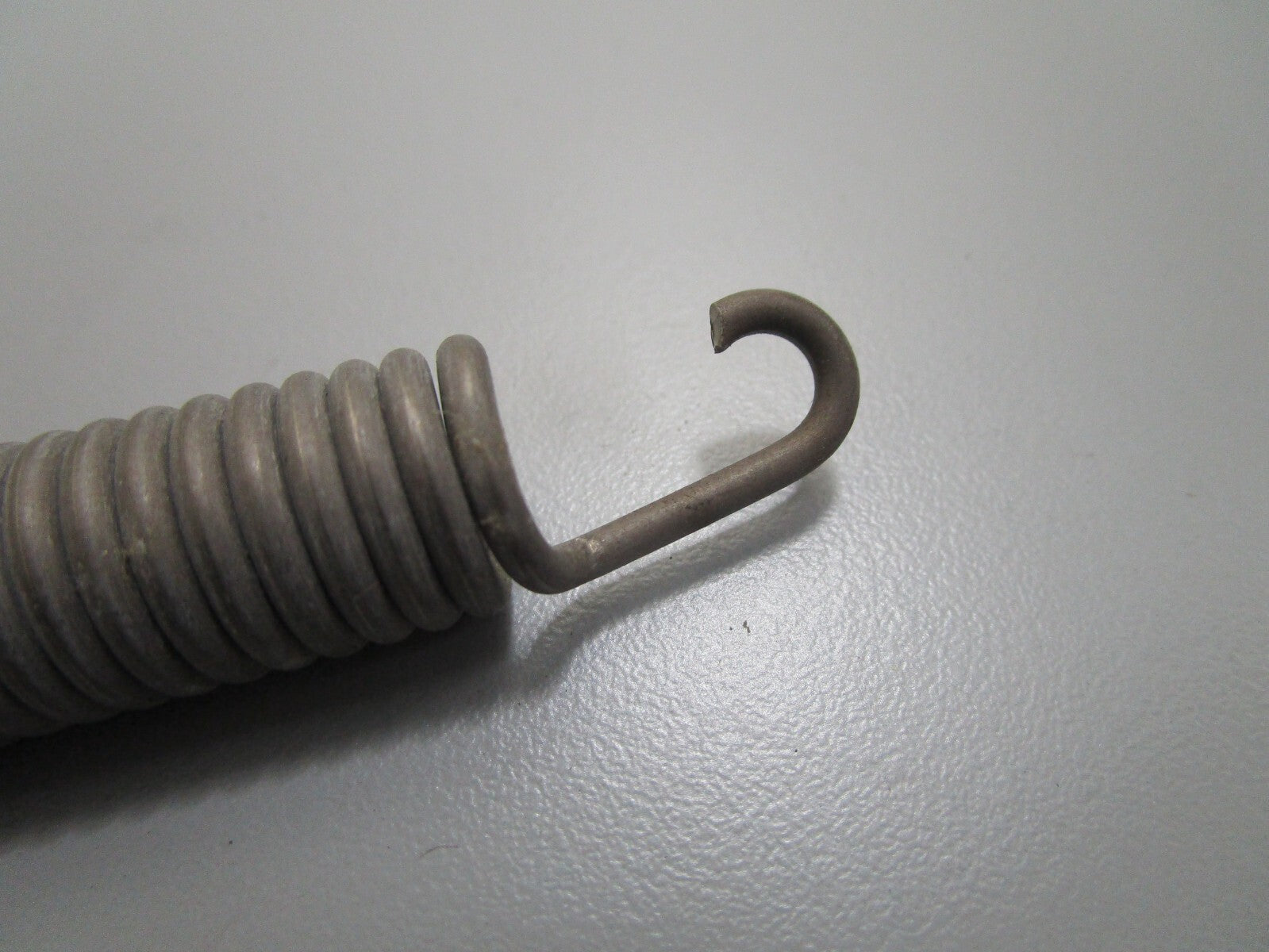 *NEW OEM* 0810 OMC Johnson Evinrude Reverse Lock Spring 304282 0304282