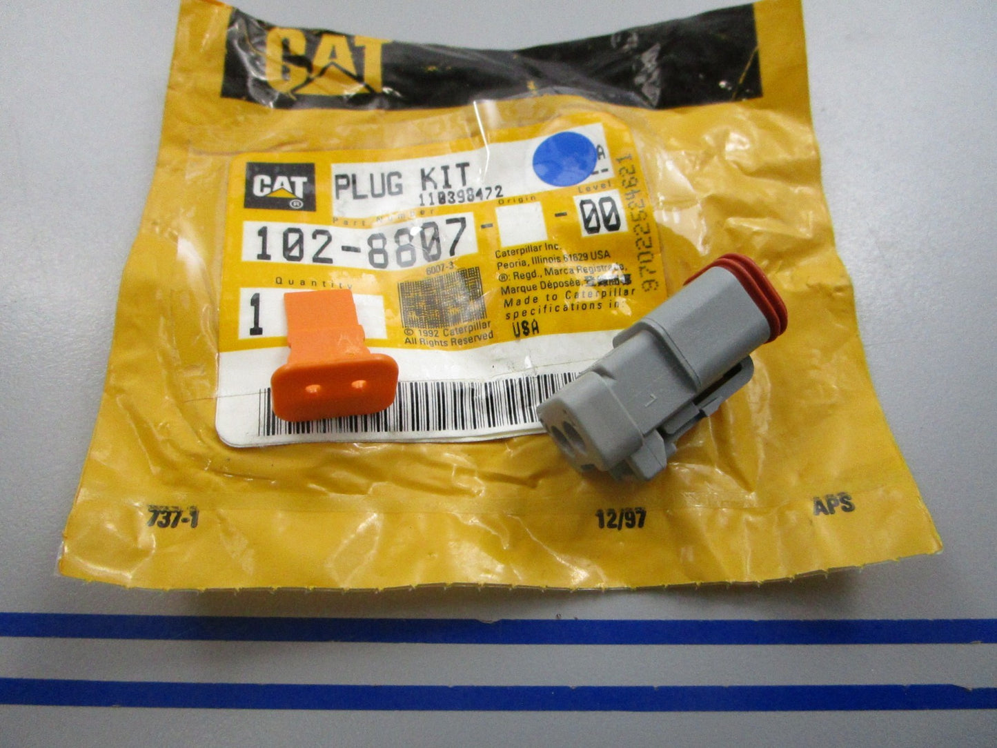NEW OEM 102-8807 CAT Plug Kit 0810