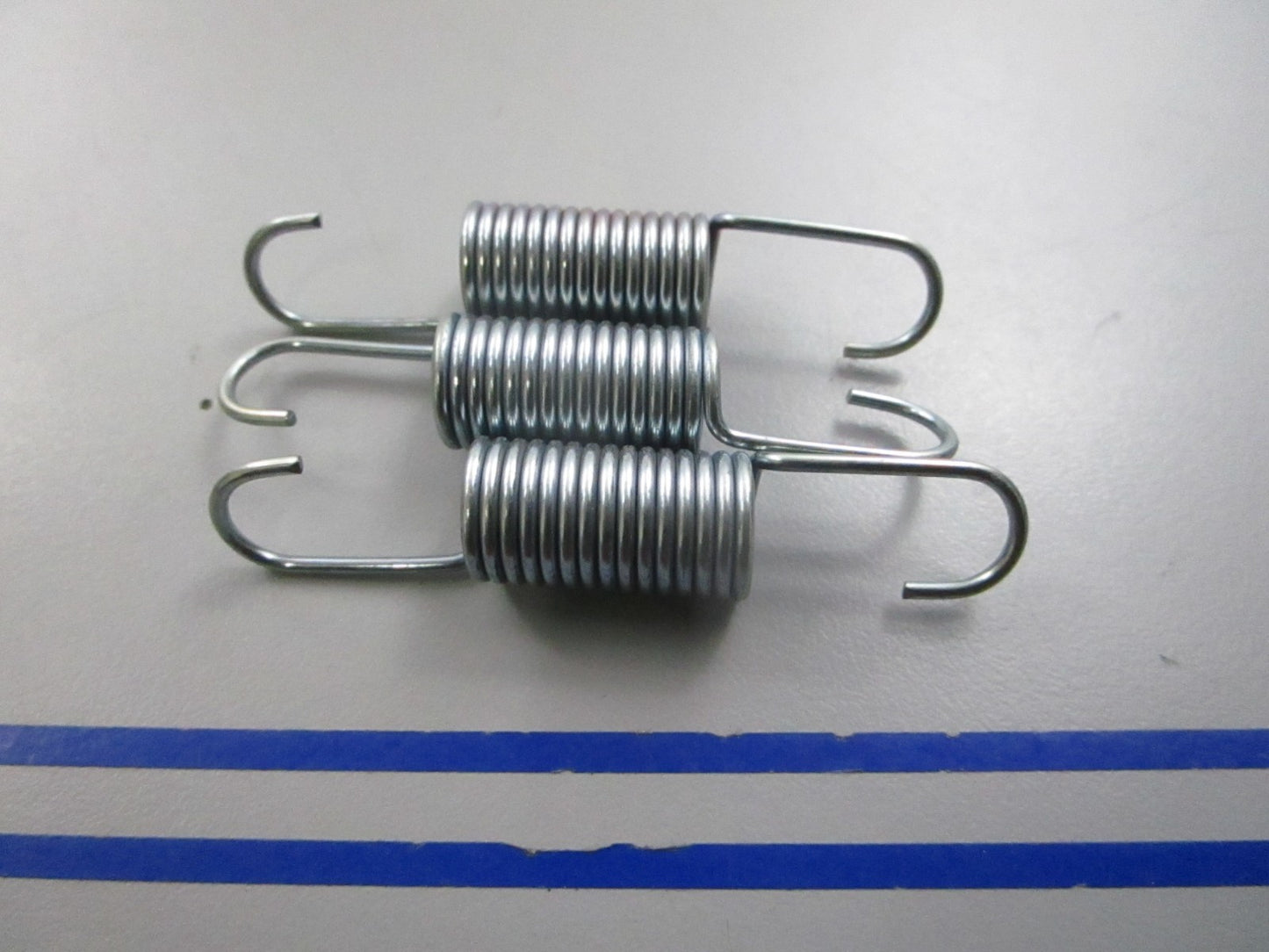 NEW OEM (LOT OF 2) 09443-11010 Suzuki Spring 0810