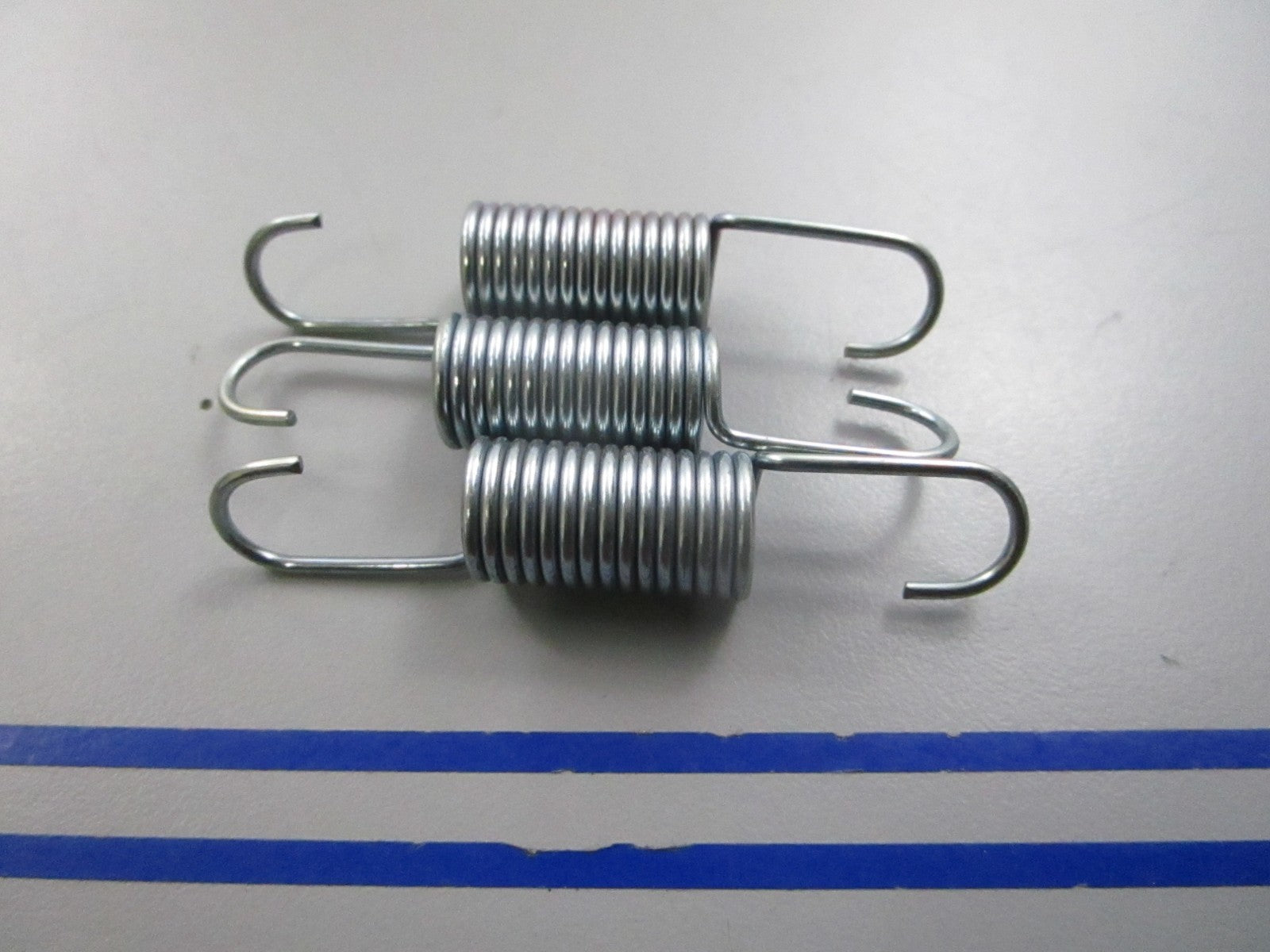 NEW OEM (LOT OF 2) 09443-11010 Suzuki Spring 0810