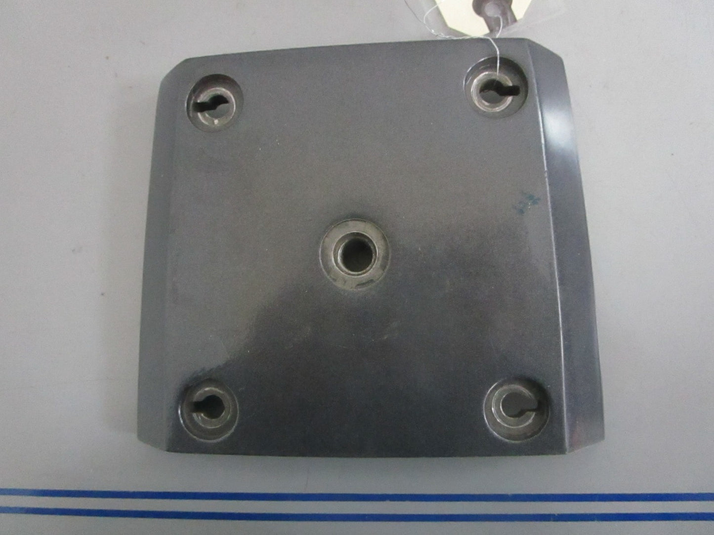 NEW OEM 914480 0914489 OMC Johnson Evinrude Drive Gear Housing Cover 0820