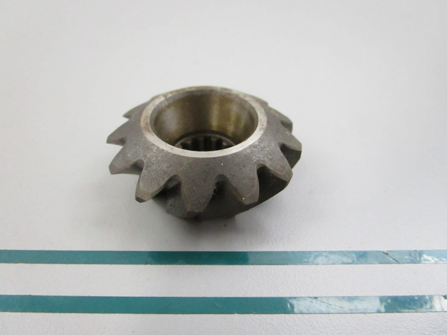 NEW OEM 43-55607 Mercury Quicksilver 13T Pinion 0810