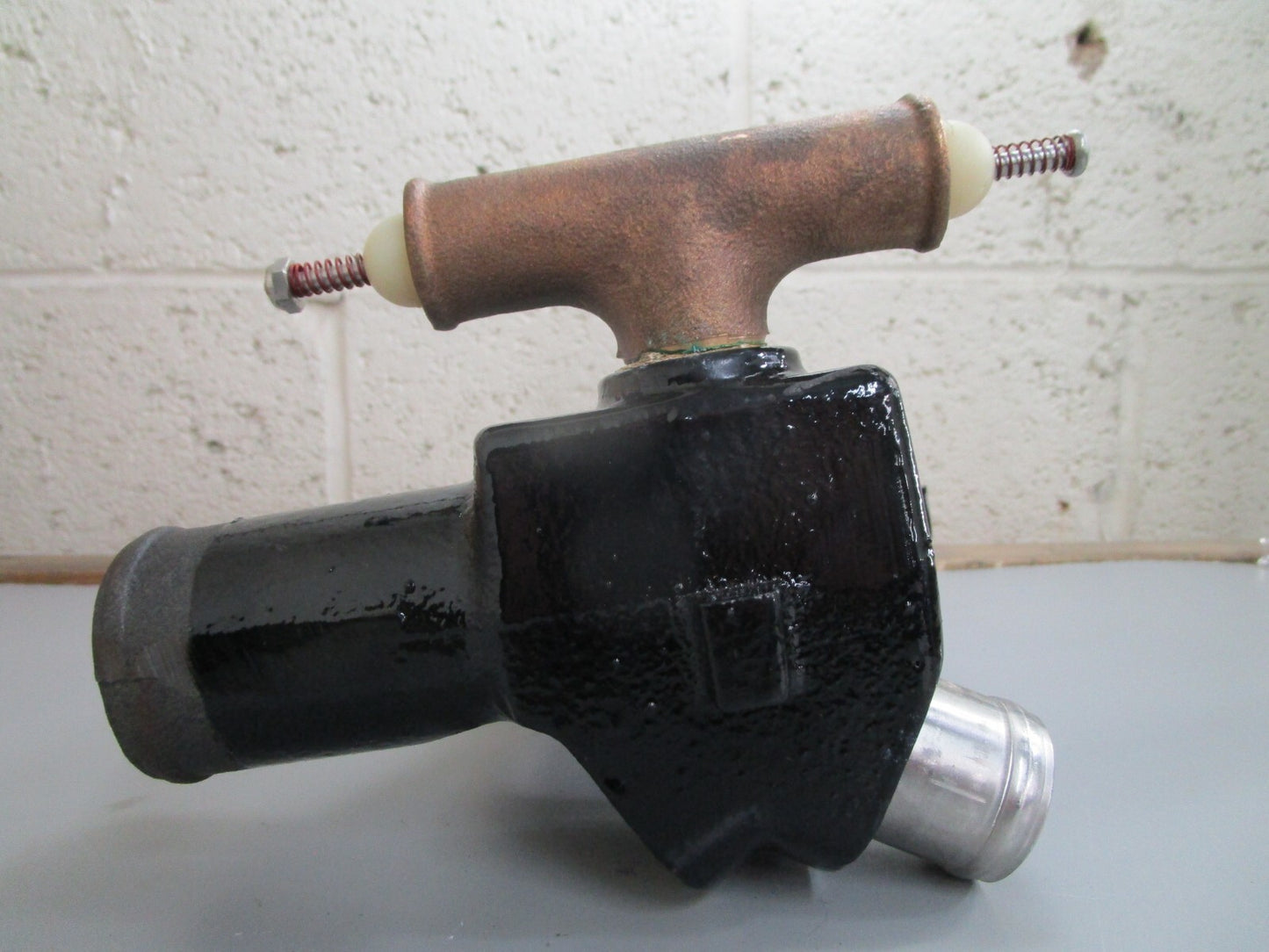 *NEW OEM* 0820 Mercury Quicksilver Thermostat Housing Ay 87290A4