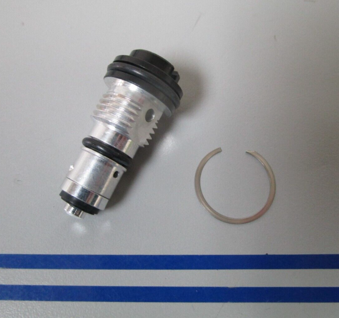 *NEW OEM* 0720 OMC Johnson Evinrude Main Release Valve 5005830