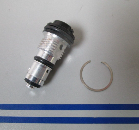 *NEW OEM* 0720 OMC Johnson Evinrude Main Release Valve 5005830