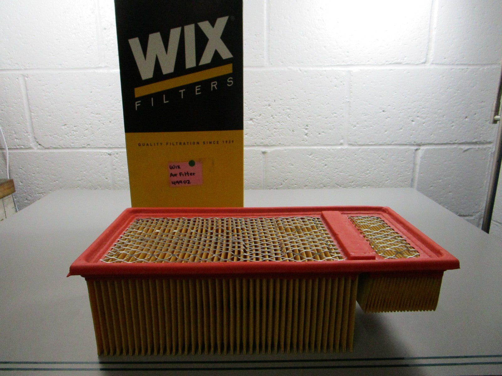 NEW OEM 49902 Wix Air Filter 0820