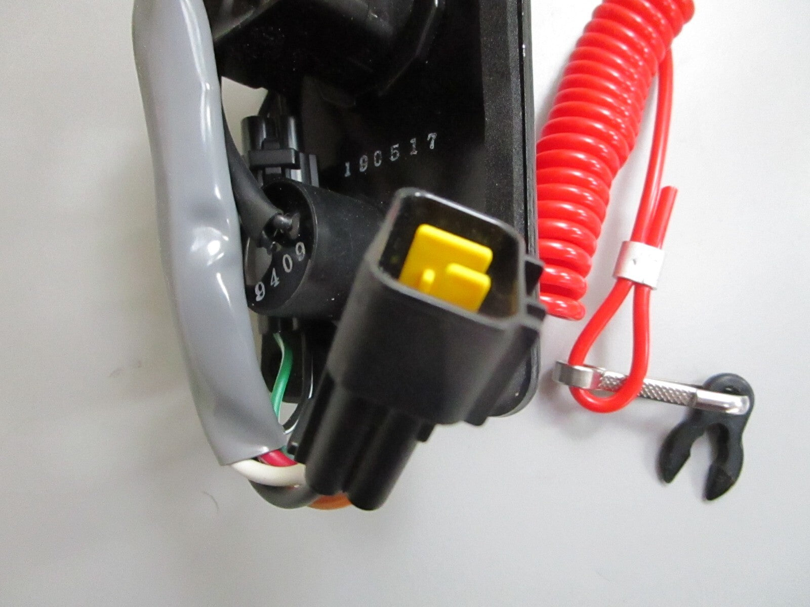 *NEW OEM* 0820 Suzuki Ignition Key Switch Panel 37100-96J27 37100-96J24