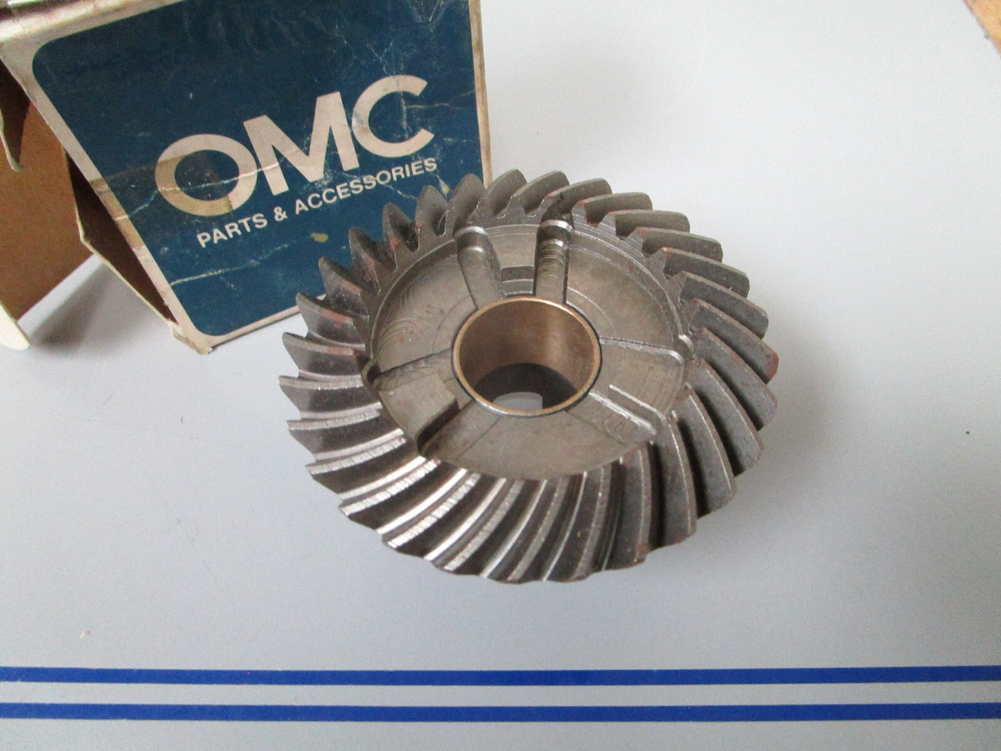 *NEW OEM* 0810 OMC Johnson Evinrude 29T Forward Gear 385567 0385567