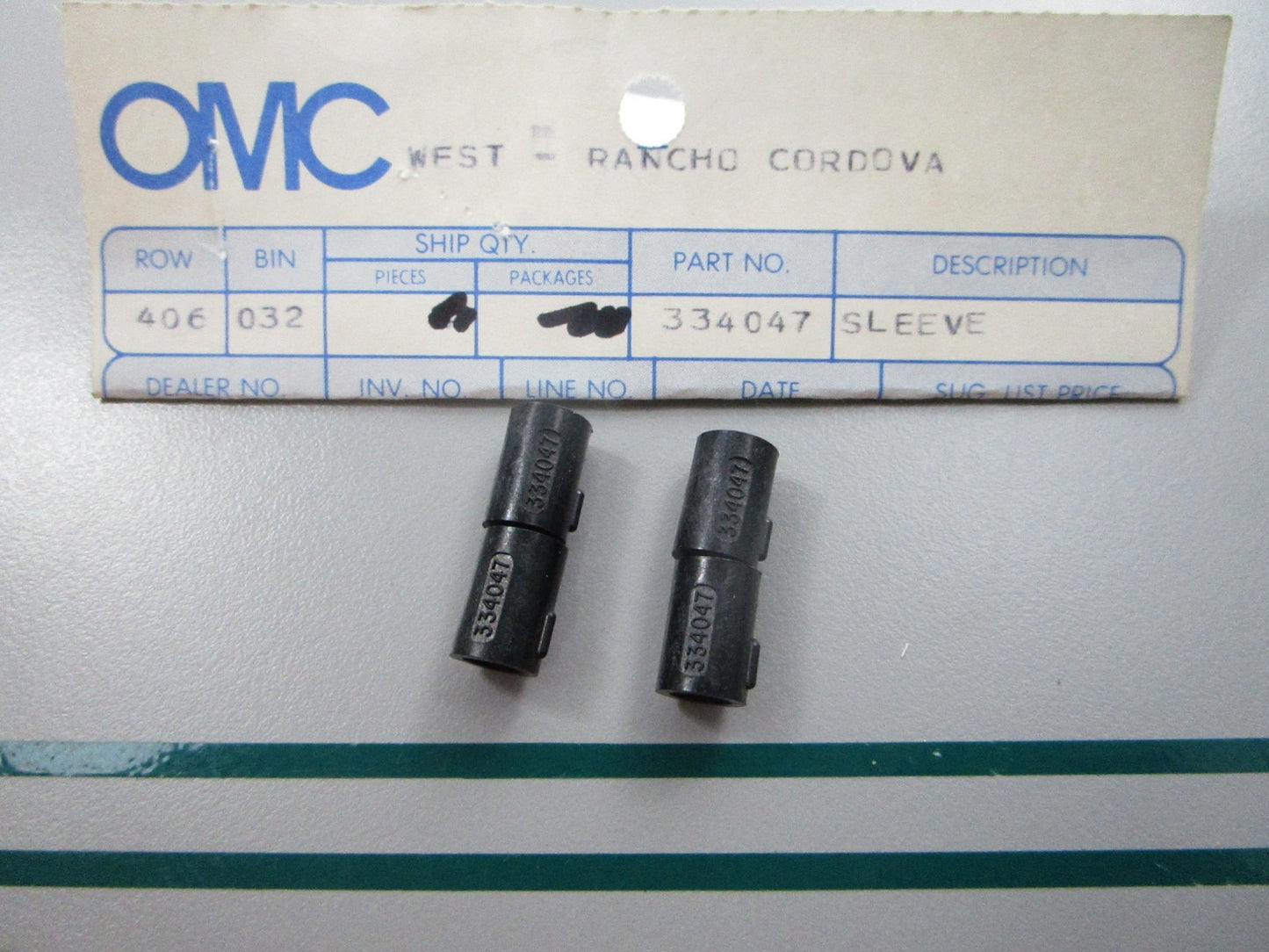 NEW OEM (LOT OF 2) 334047 0334047 OMC Johnson Evinrude Sleeve 0810