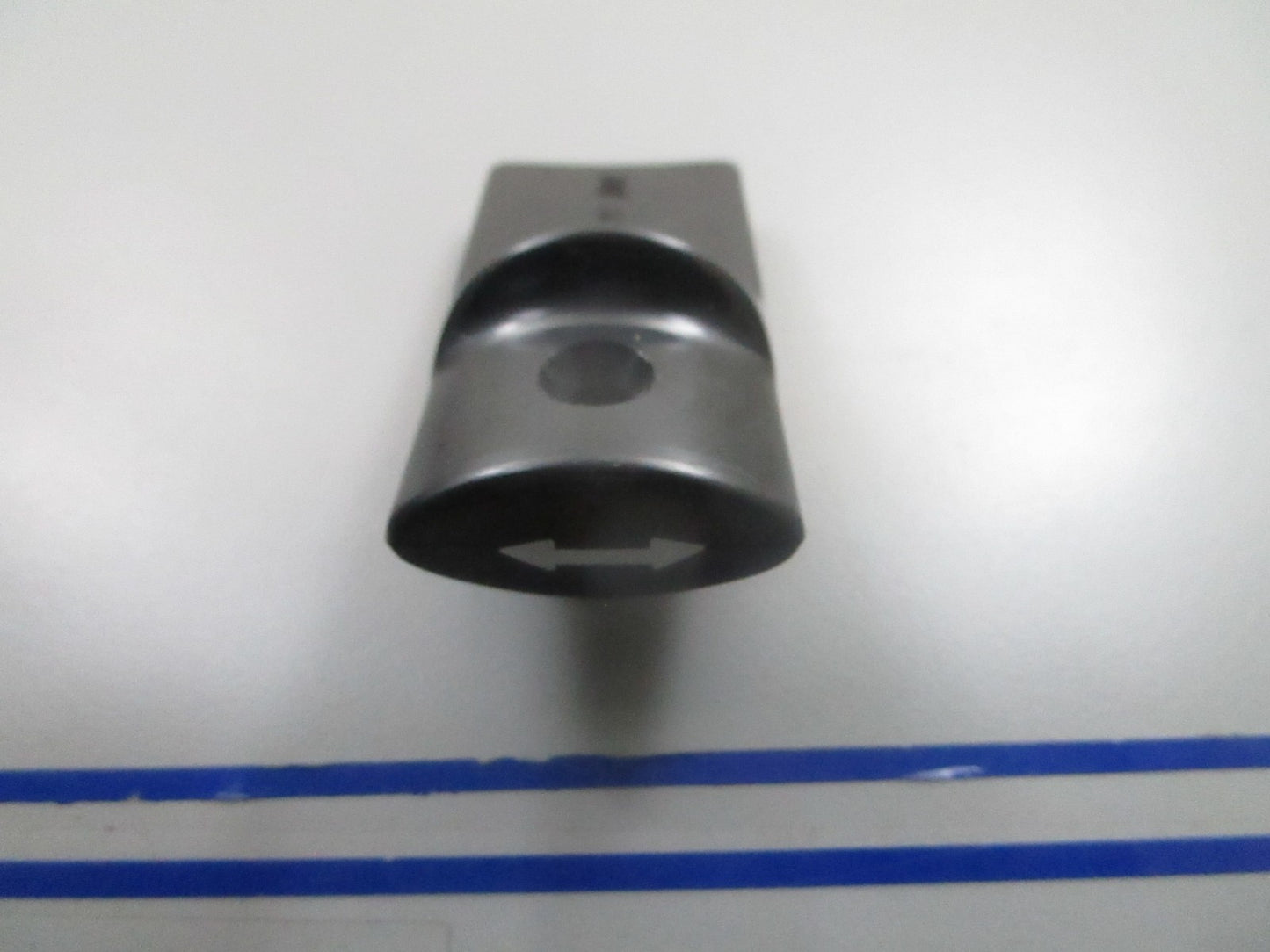 *NEW OEM* 0810 OMC Johnson Evinrude Knob 334438 0334438