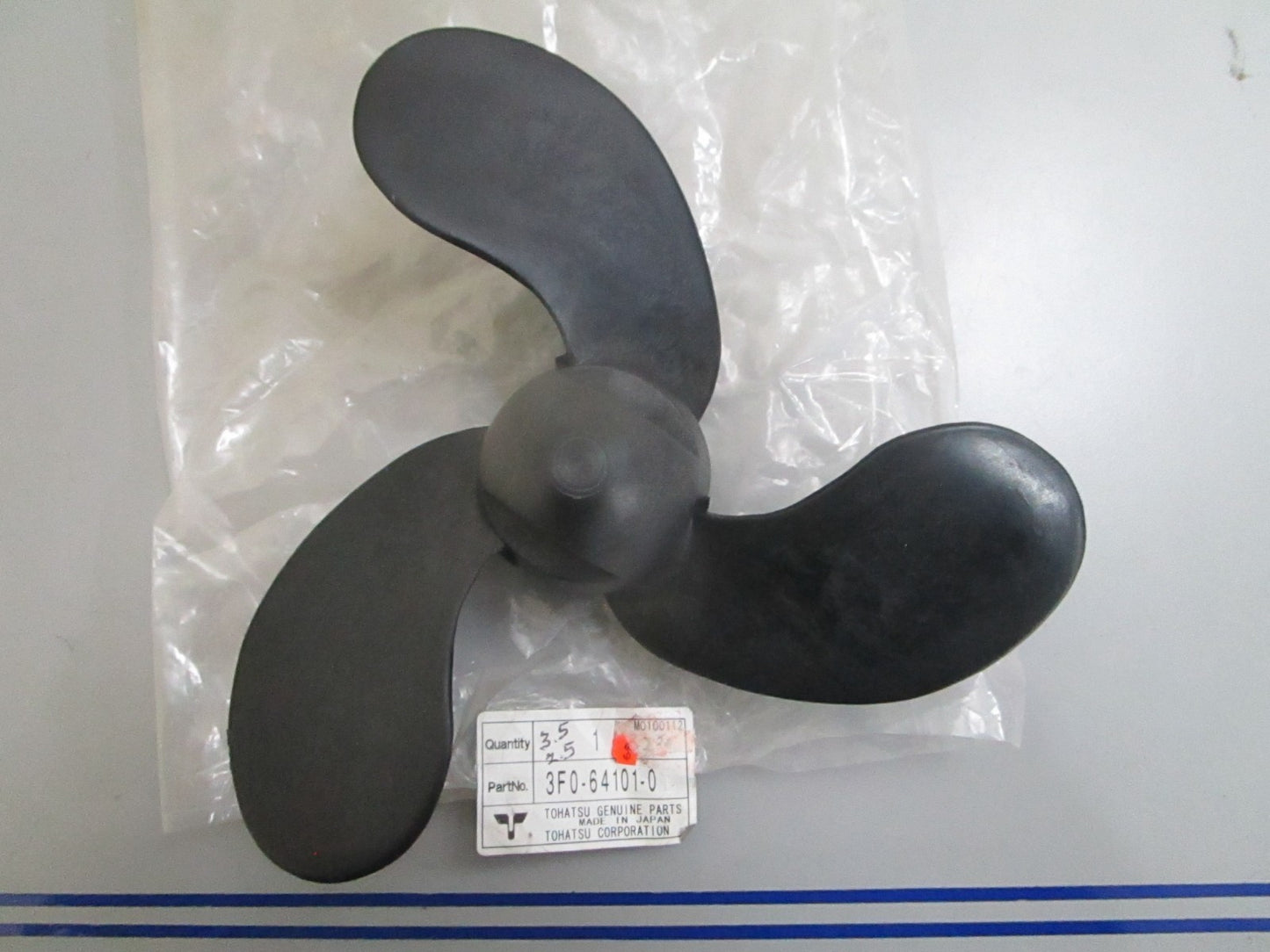 *NEW OEM* 0820 Tohatsu 3-Blade Propeller 3F0-64101-0