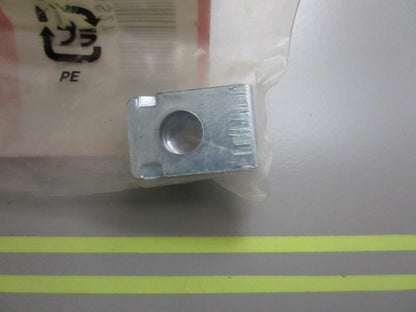 *NEW OEM* 0810 Honda Fender Setting Nut 84601-HA7-670