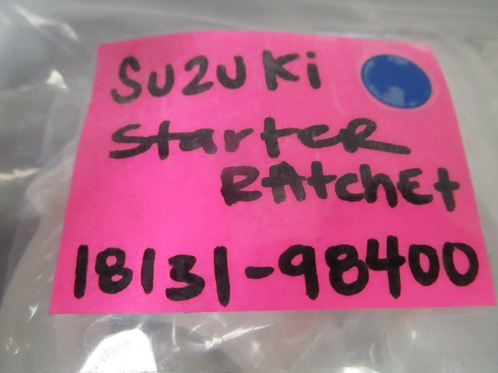 NEW OEM (LOT OF 2) 18131-98400 Suzuki Starter Ratchet 0810