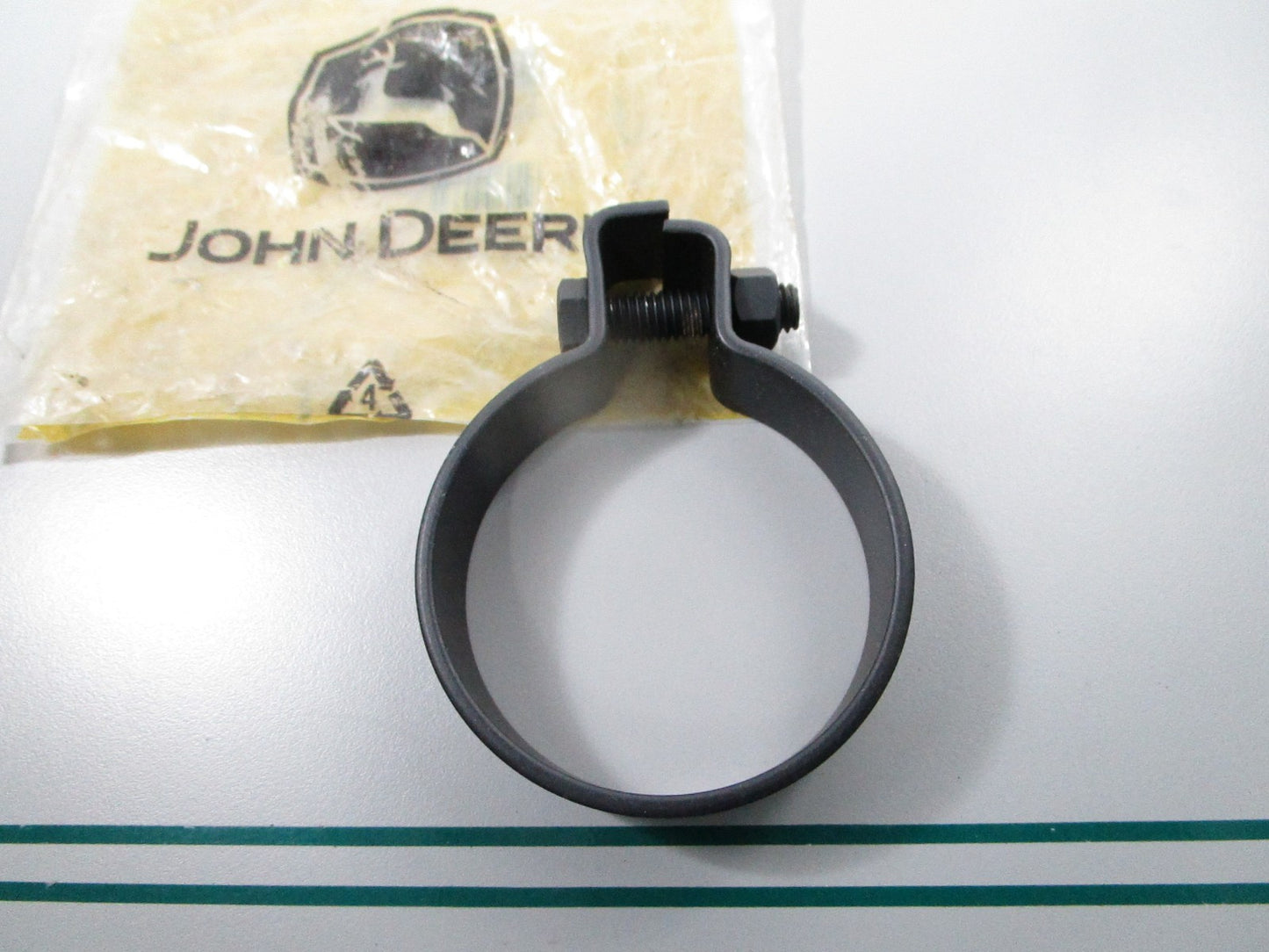 NEW OEM AR26906 John Deere Clamp 0810