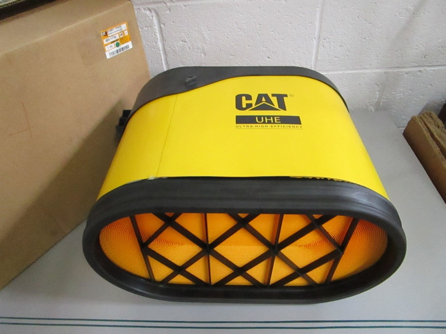 Caterpillar CAT 420-1779 Std Efficiency Primary Engine Air Filter NEW OEM 0820