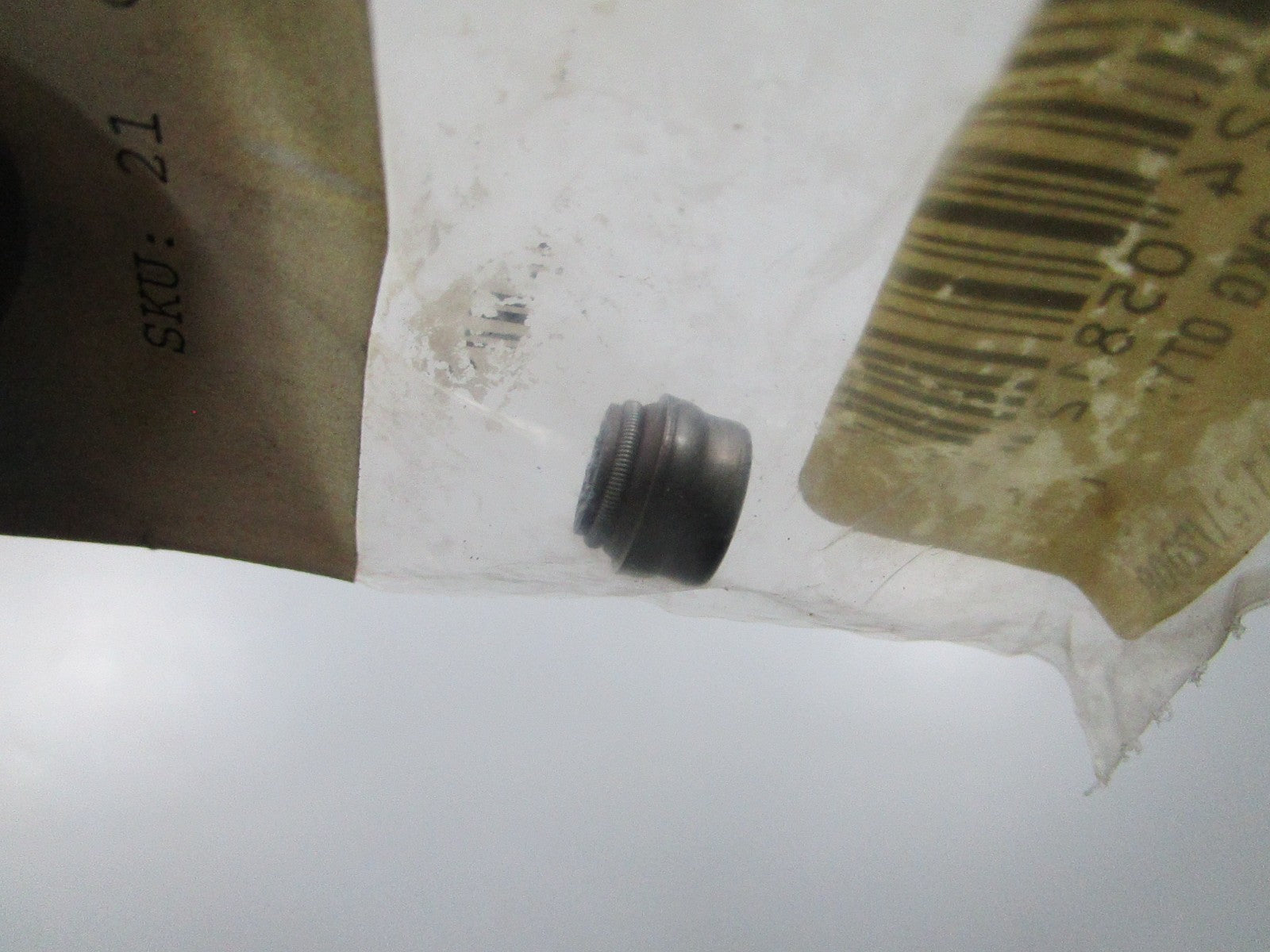*NEW OEM* 0810 Arctic Cat Valve Stem Seal 0830-016