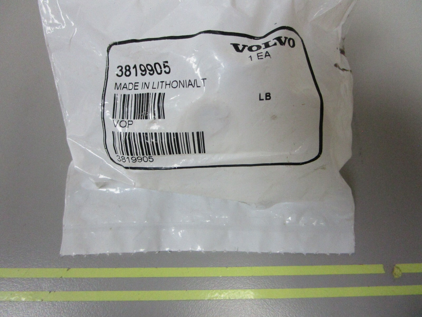*NEW OEM* 0720 Volvo Penta Starter Fuse 3819905