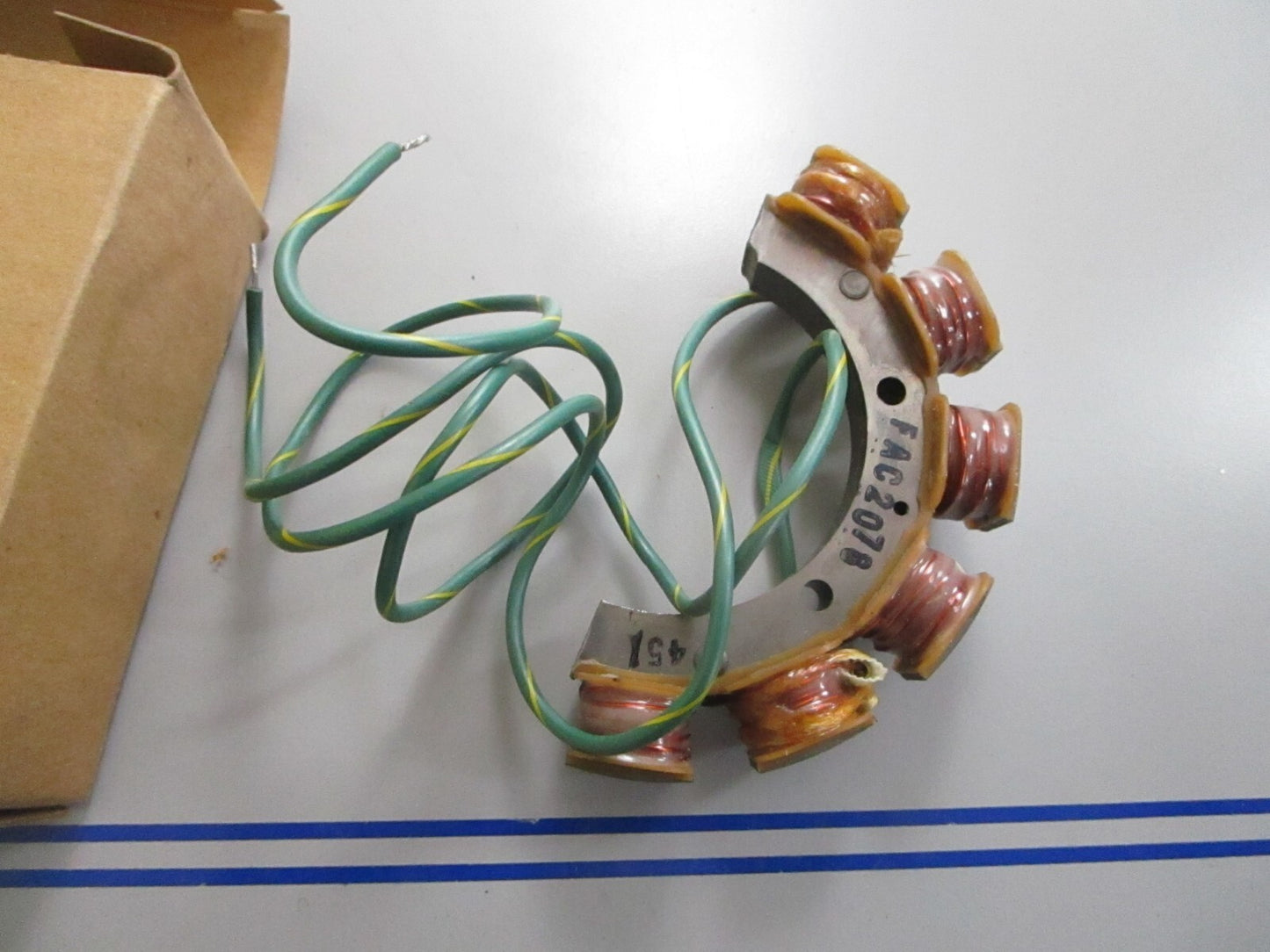 *NEW OEM* 0810 Mercury Quicksilver Stator Assembly F525095