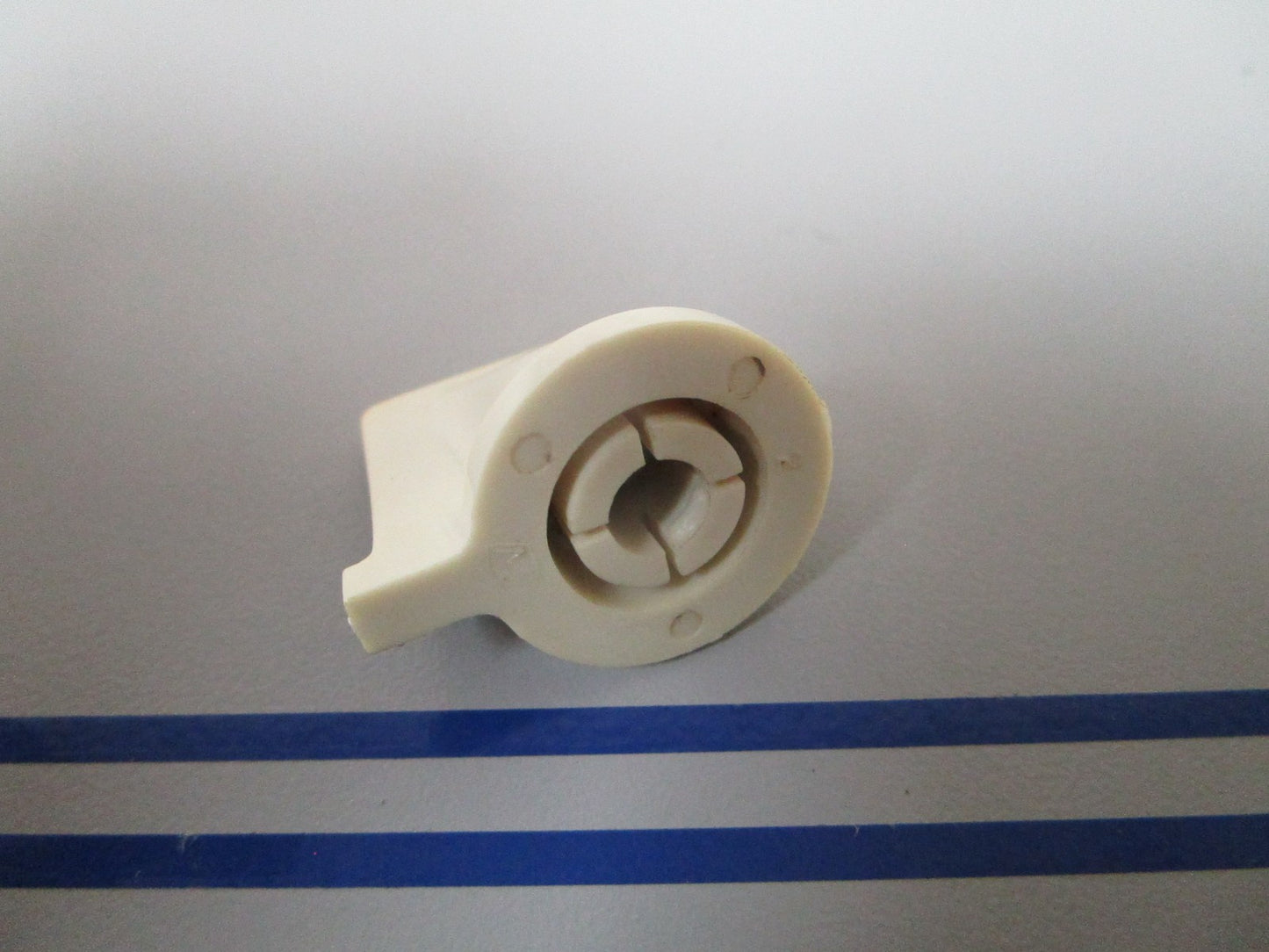 NEW OEM 206900 0206900 OMC Johnson Evinrude Knob 0810