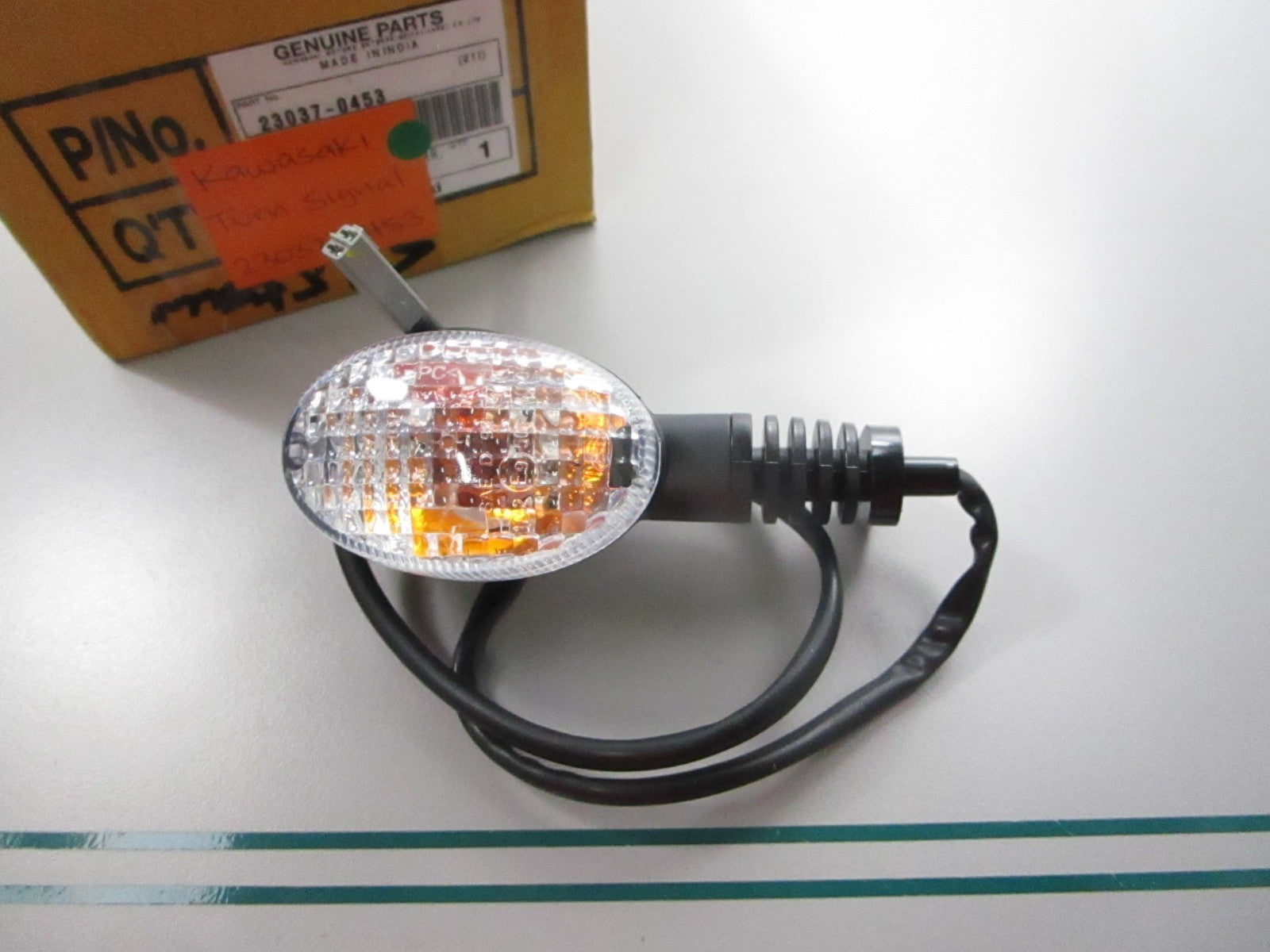 NEW OEM 23037-0453 Kawasaki Turn Signal 0810