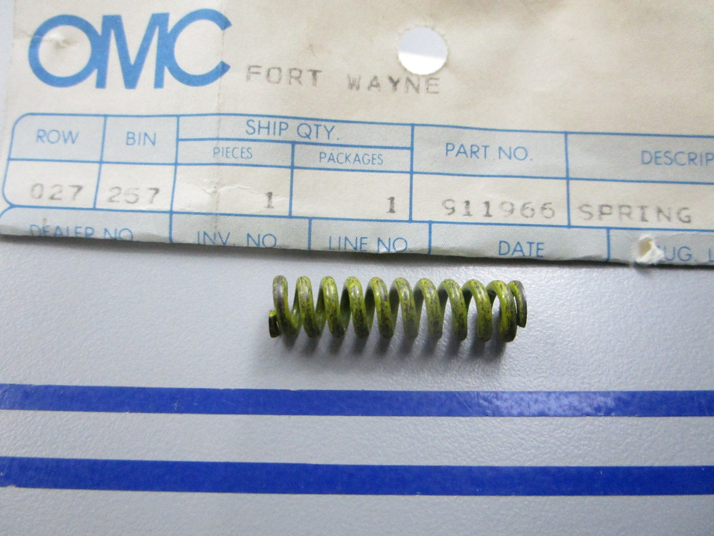 NEW OEM 911966 0911966 OMC Johnson Evinrude Spring 0810