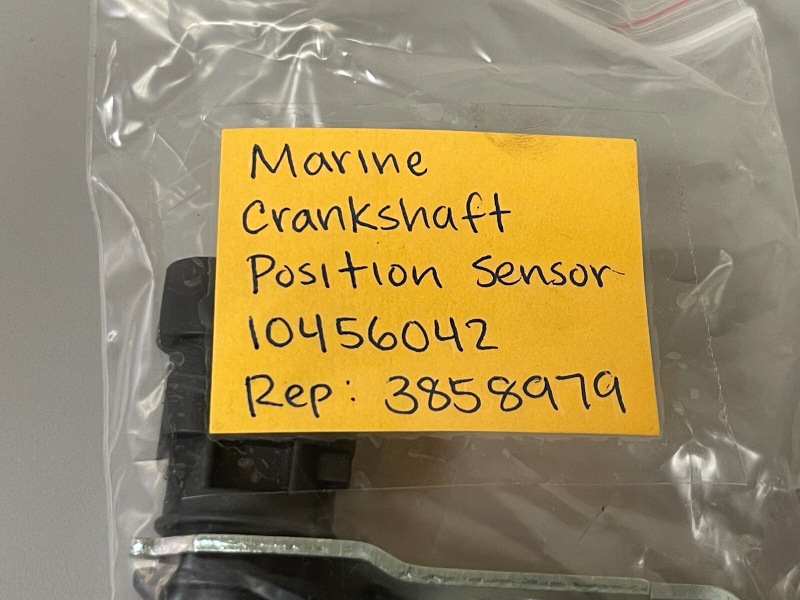 *NEW* 0810 Marine Crankshaft Position Sensor 10456042 Replaces: 3858979