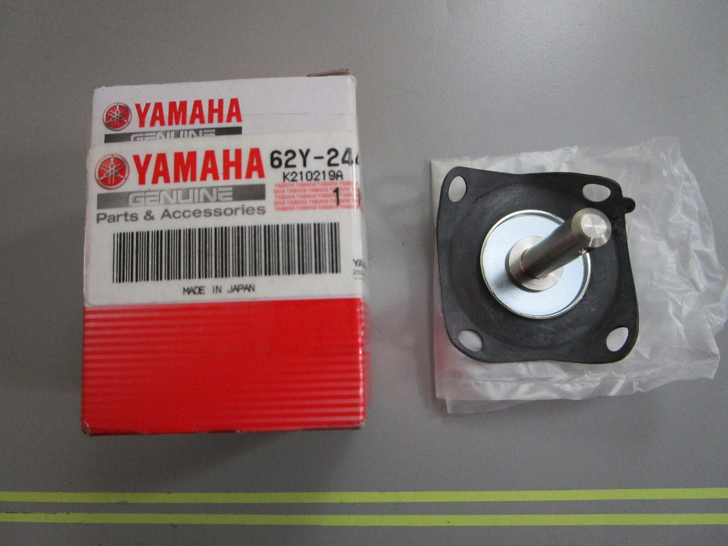 *NEW OEM* 0820 Yamaha Diaphragm 62Y-24411-02-00