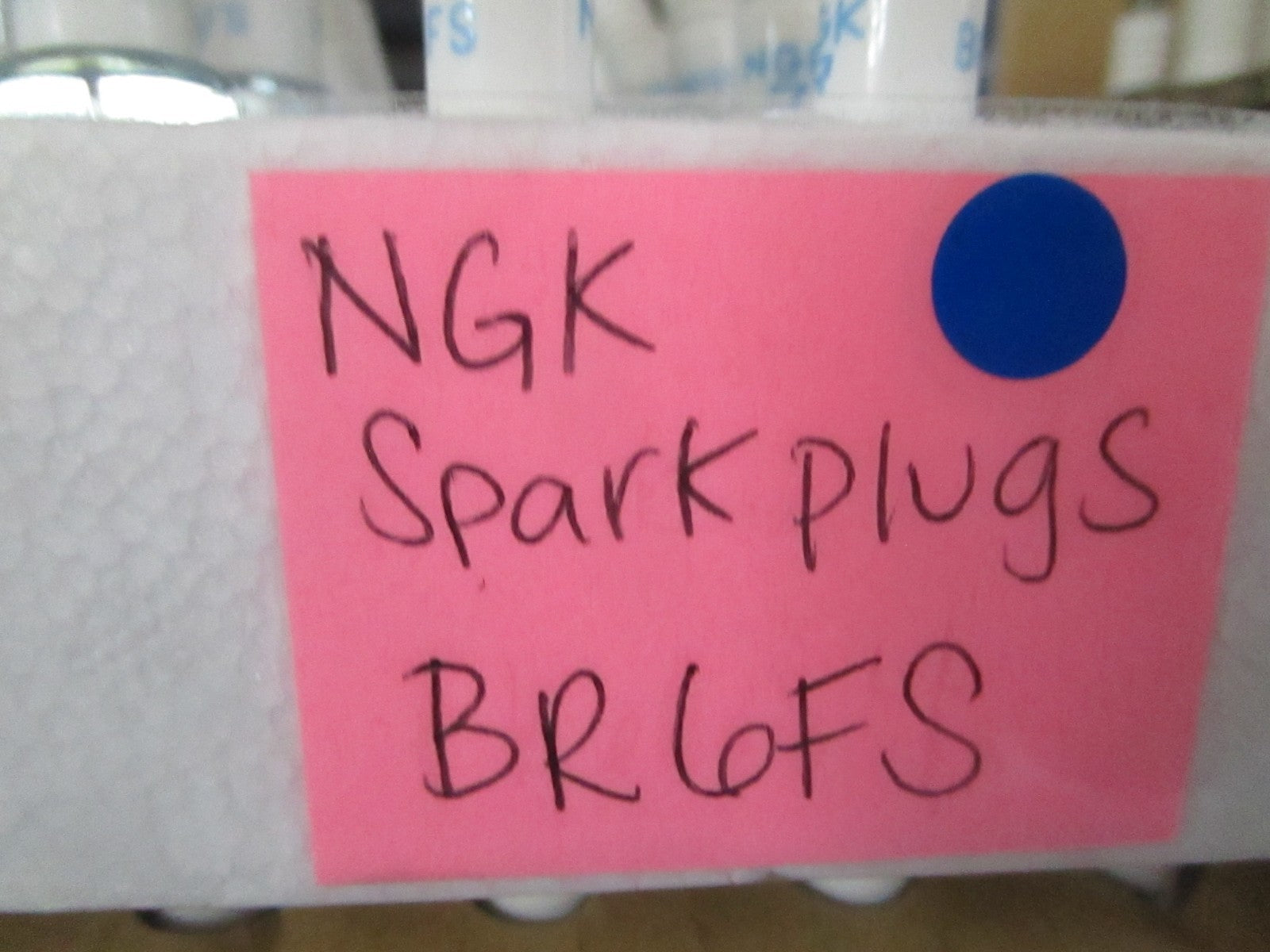 NEW OEM BR6FS NGK Spark Plug (LOT OF 8) 0720