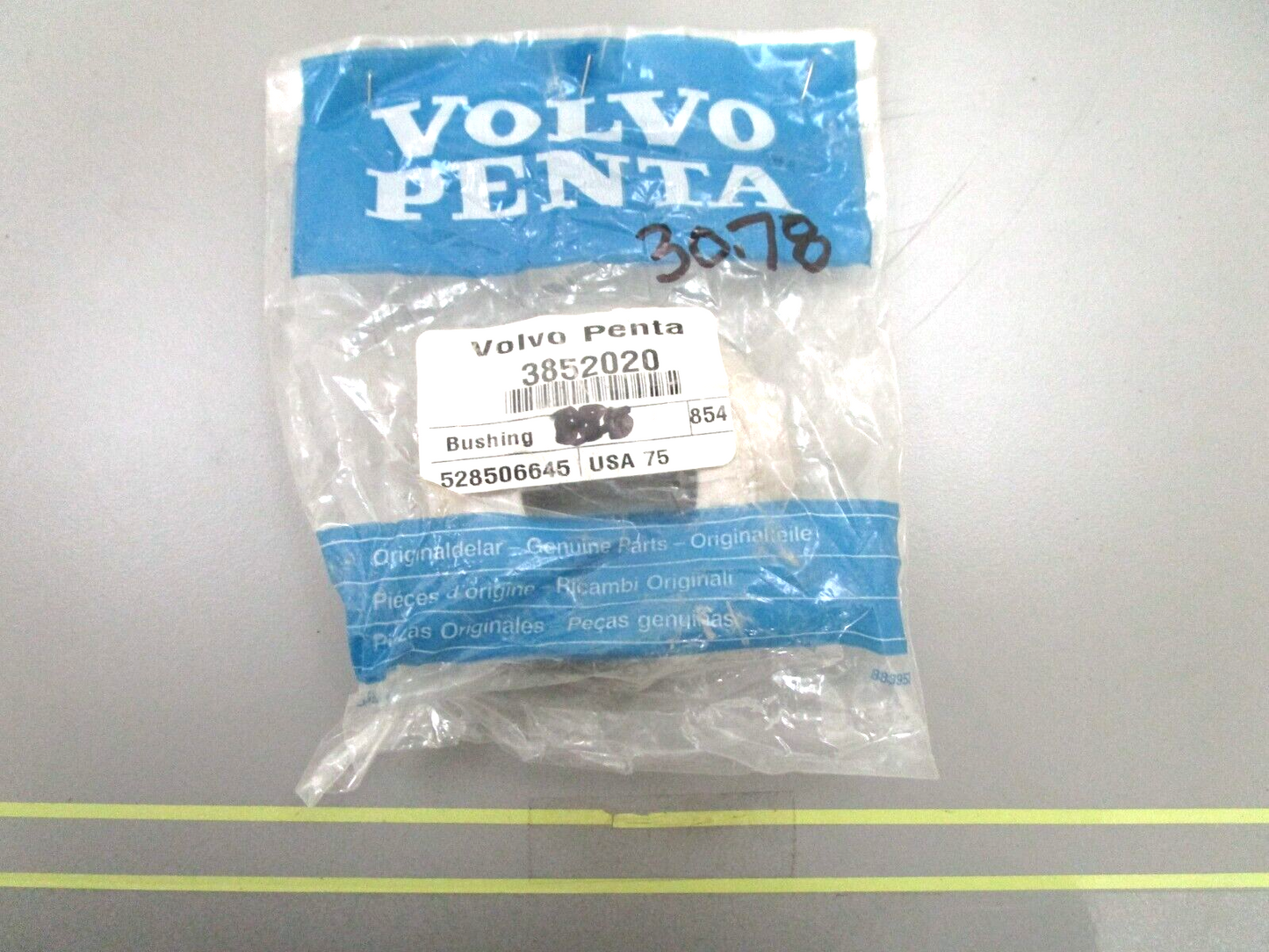 *NEW OEM* 0750 Volvo Penta BUSHING 3652020