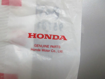 *NEW OEM* 0810 Honda Bolt 95701-0802808