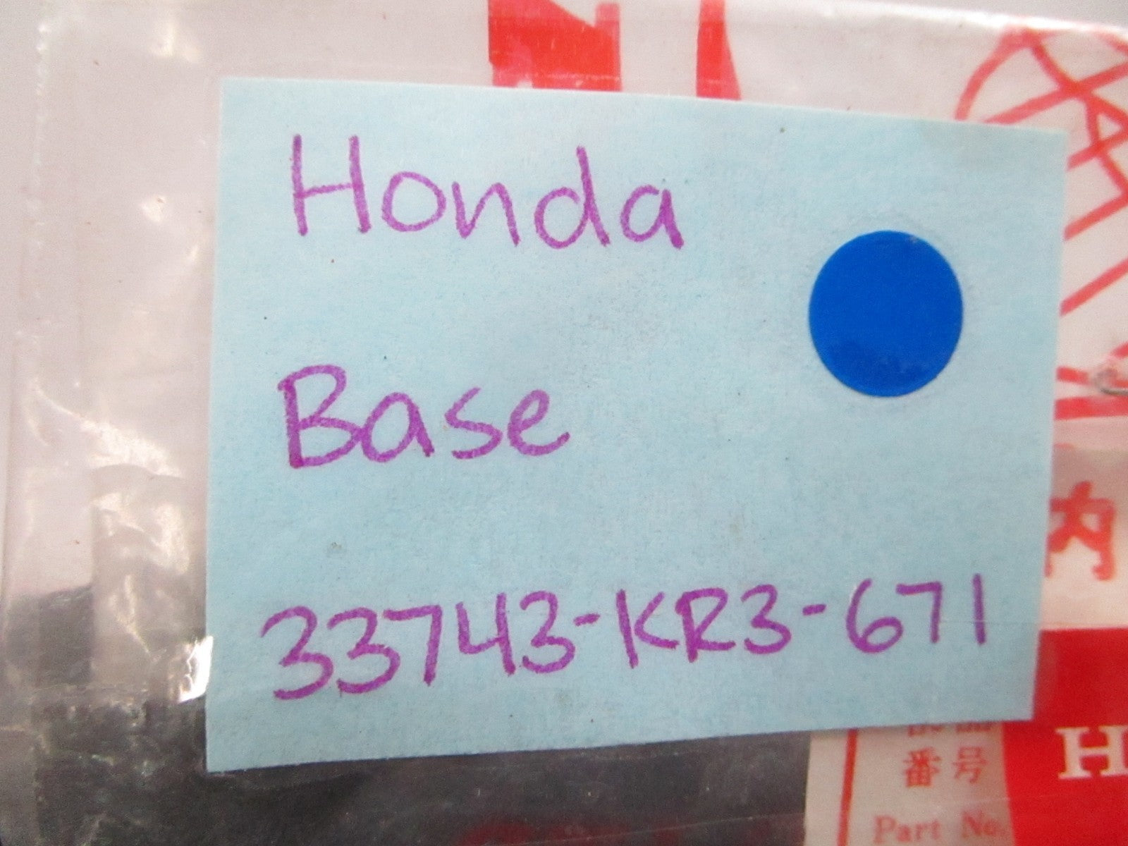 *NEW OEM* 0810 Honda Base 33743-KR3-671