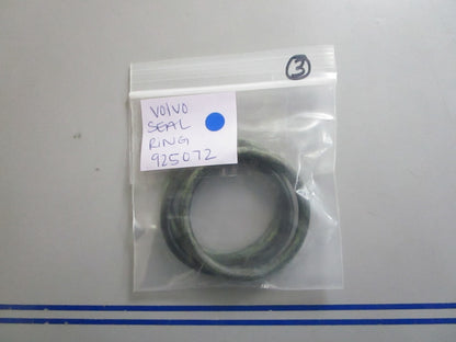 *NEW OEM* 0810 Volvo Penta Seal Ring 925072